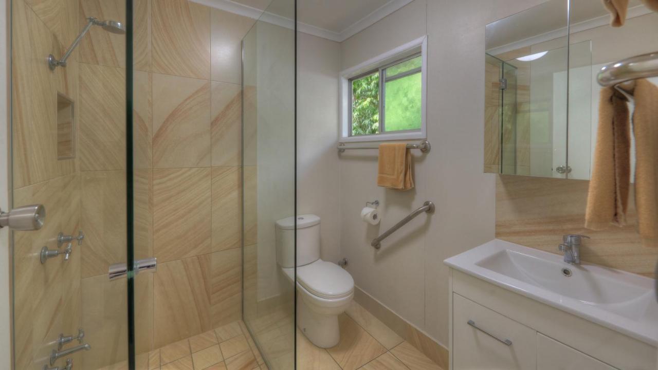 Atherton Hinterland Motel Екстер'єр фото